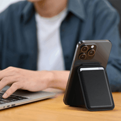 Satechi-Vegan-Leather-Magnetic-Wallet-for-iPhone---Black5