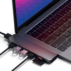 Satechi-USB-C-Mobile-Pro-Hub-SD5