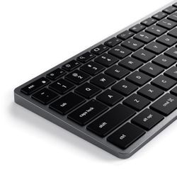 Satechi-Slim-W3-Wired-Backlit-Keyboards-for-Mac2