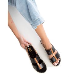 image-9fa4d1ed9e304e418cffafc661169138