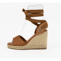 image-7b331c01b30340aaa2ad2c78c3d7036e