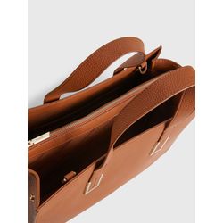 image-7786bce6489c4355a4167736e8a0f20a