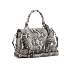 image-777105797c4c4370acbbed157a9e3492