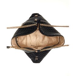 image-f0f3f28a16254dce90471fbe665609b9