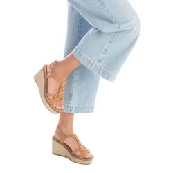 image-f01aac9e089b43b79a3693eee1be96ab