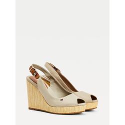 image-de53621c6f764793879bfdd2b182a90e