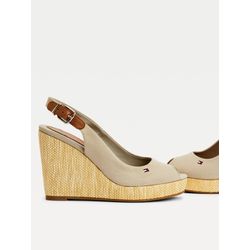 image-0154e28eab484a138701b06abd4e54b1