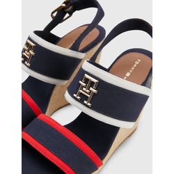 image-ef19f31d770d432d9b9cf8ae29002f8e