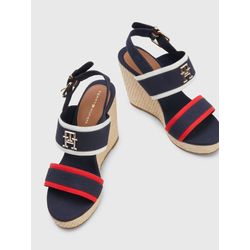 image-7882d5c535c9466d978dab91bf770c78