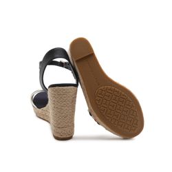 image-b309292410694bb0b2095fba9cc11f4d